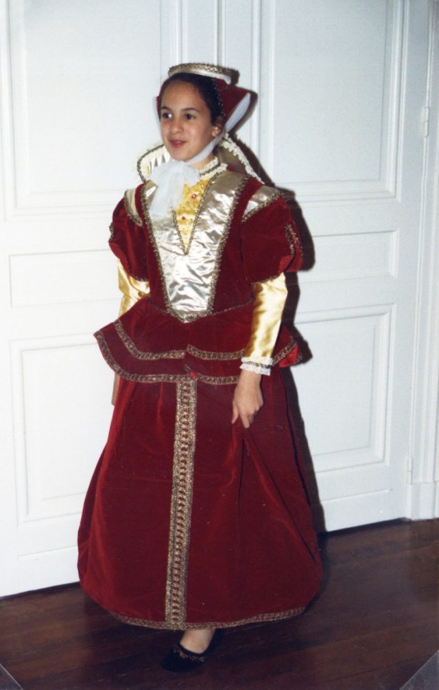 Isabelle de Castille 10-12 ans